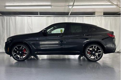 2025 BMW X4 M40i