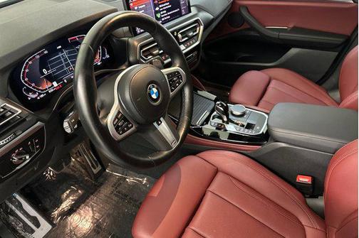 2023 BMW X4 xDrive30i