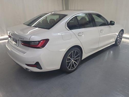 2022 BMW 330 330i