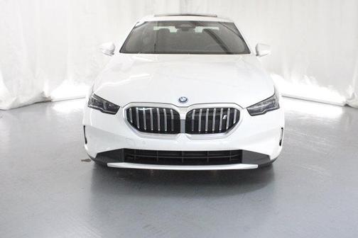 2025 BMW i5 eDrive40