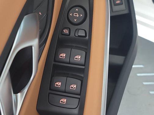 2025 BMW 330 i