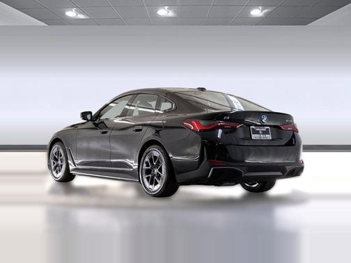 Black Sapphire Metallic 2023 BMW i4 Gran Coupe eDrive40
