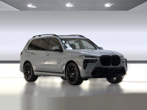 Brooklyn Grey Metallic 2026 BMW X7 xDrive40i