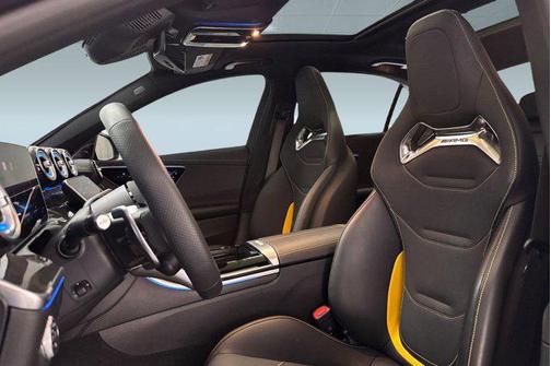 2024 Mercedes-Benz AMG C 63 S E Performance