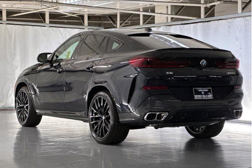 2026 BMW X6 M60i