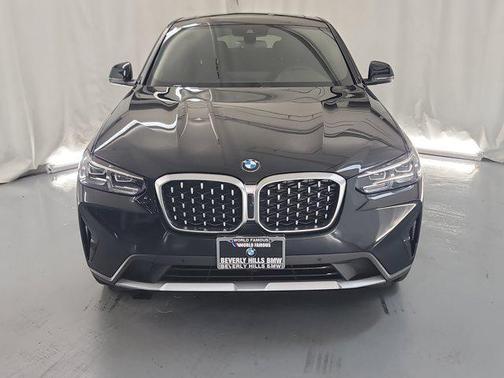 2024 BMW X4 xDrive30i