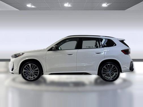 Alpine White 2026 BMW X1 M35i
