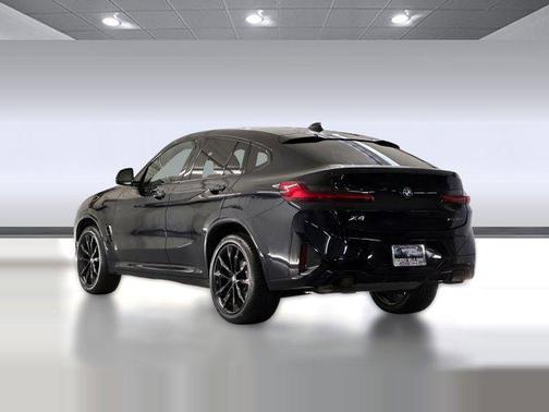 2023 BMW X4 xDrive30i