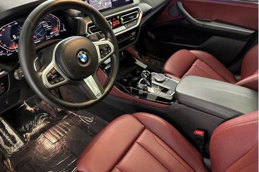 2023 BMW X4 xDrive30i