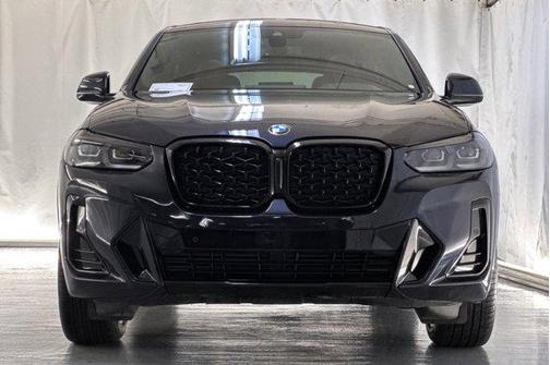 2023 BMW X4 xDrive30i