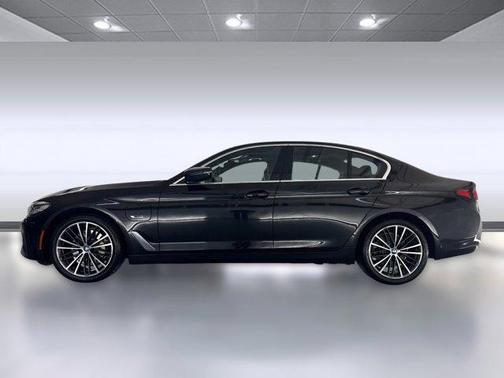 2022 BMW 530e Base
