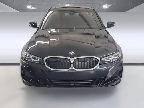 2025 BMW 330 i