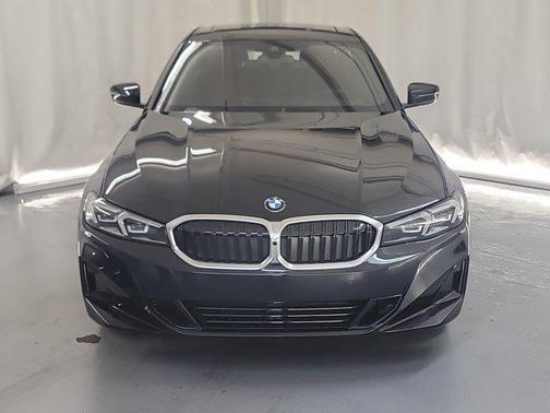 2025 BMW 330 i