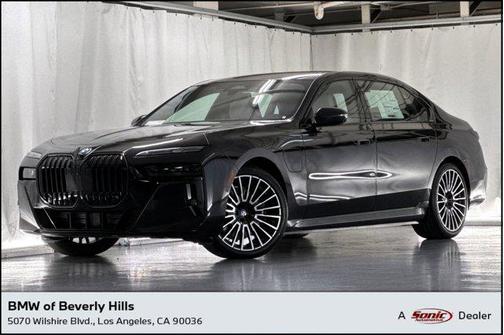 2026 BMW 750e i xDrive