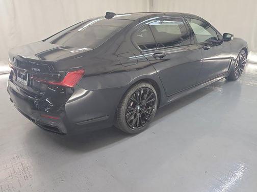 2022 BMW 750 i xDrive