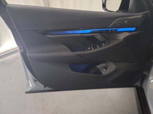 2025 BMW i5 M60