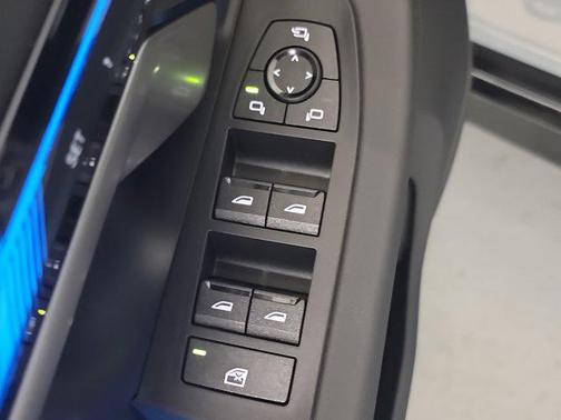 2025 BMW i5 M60