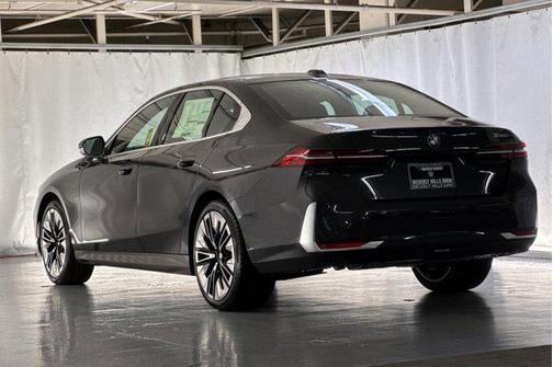 2026 BMW 530 i