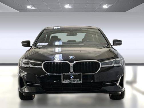 2022 BMW 530 i