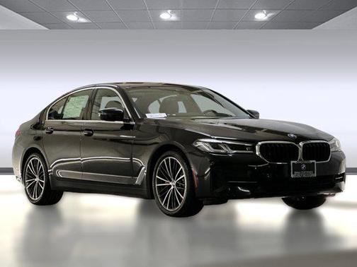 2022 BMW 530 i