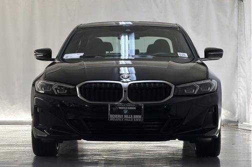 2025 BMW 330 330i