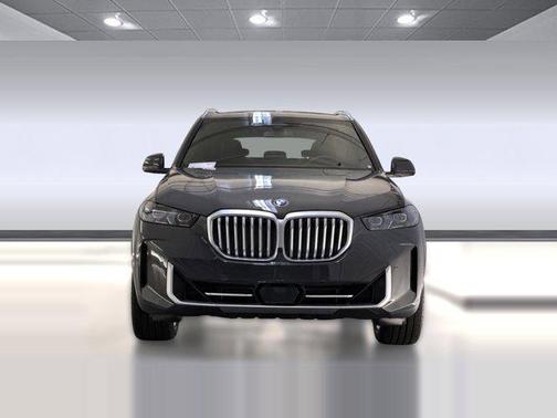 Dravit Grey Metallic 2026 BMW X5 sDrive40i