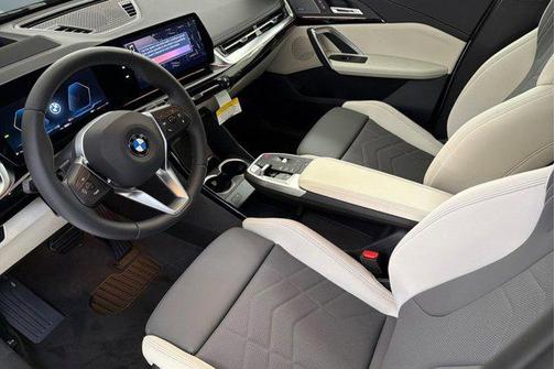 Space Silver Metallic 2026 BMW X1 xDrive28i