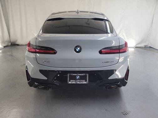 2023 BMW X4 xDrive30i