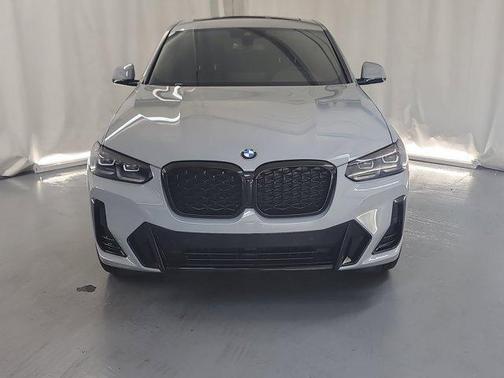 2023 BMW X4 xDrive30i