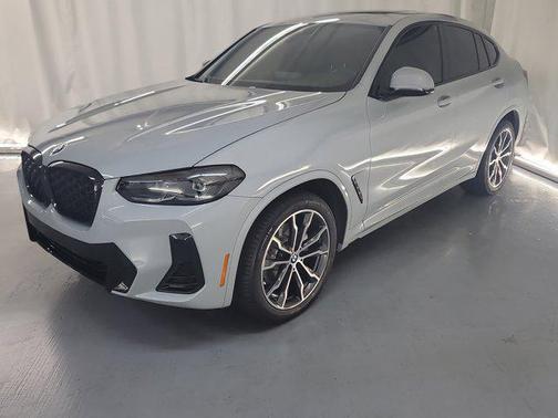 2023 BMW X4 xDrive30i
