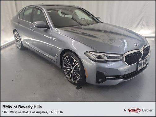 2022 BMW 530 i