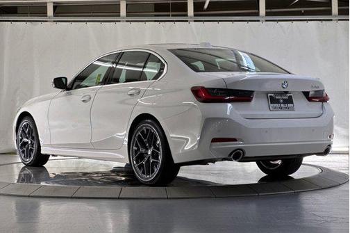 Alpine White 2025 BMW 330 330i