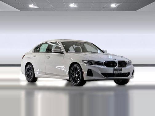 Alpine White 2025 BMW 330 330i