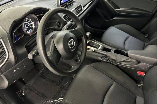 2015 Mazda Mazda3 i SV