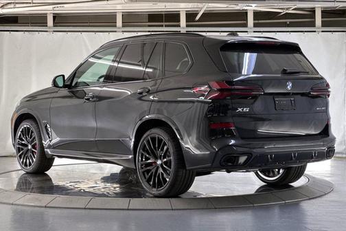 Black Sapphire Metallic 2026 BMW X5 sDrive40i