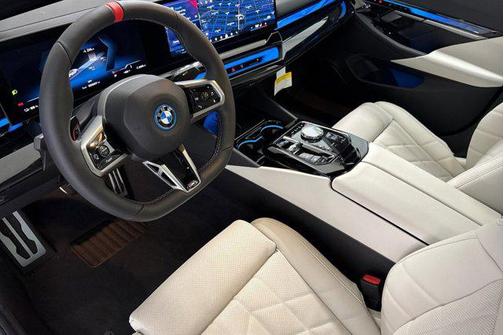 Alpine White 2025 BMW i5 M60