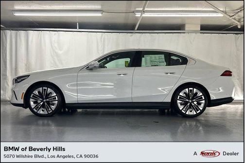 2026 BMW i5 eDrive40