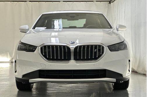 2026 BMW i5 eDrive40