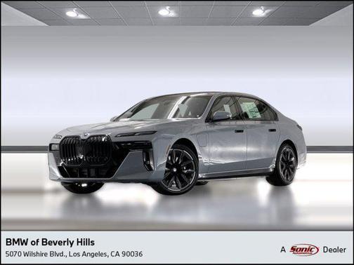 2026 BMW 750e i xDrive