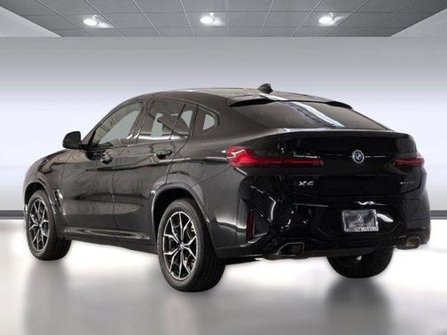 2023 BMW X4 xDrive30i