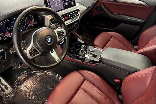 2023 BMW X4 xDrive30i