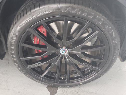 2022 BMW X5 M50i