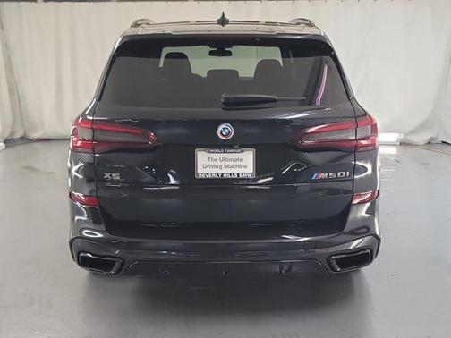 2022 BMW X5 M50i