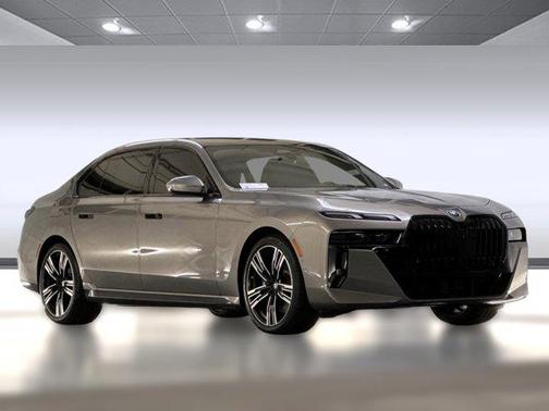 2024 BMW 740 740i