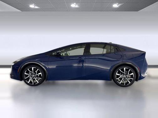 2025 Toyota Prius Plug-In Hybrid XSE