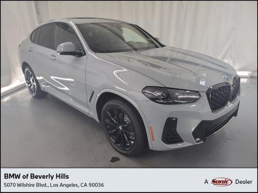 2025 BMW X4 xDrive30i