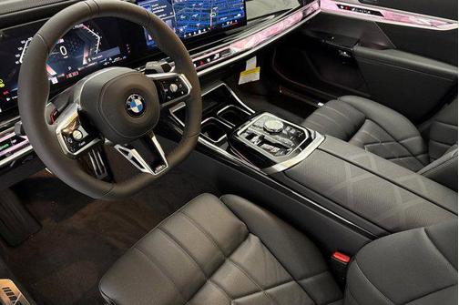 2026 BMW 740 i