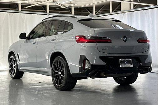 2023 BMW X4 xDrive30i