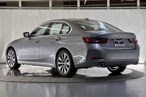 Skyscraper Grey Metallic 2026 BMW 330 xDrive