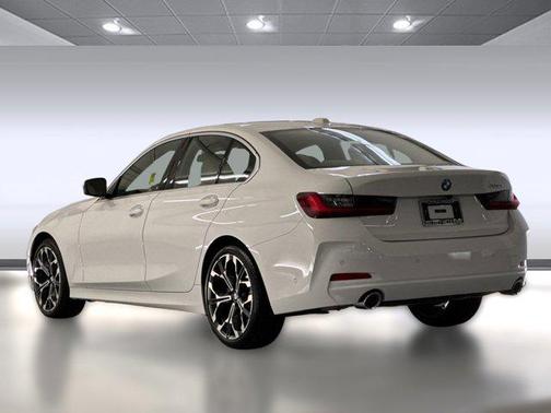 2025 BMW 330 330i Sedan